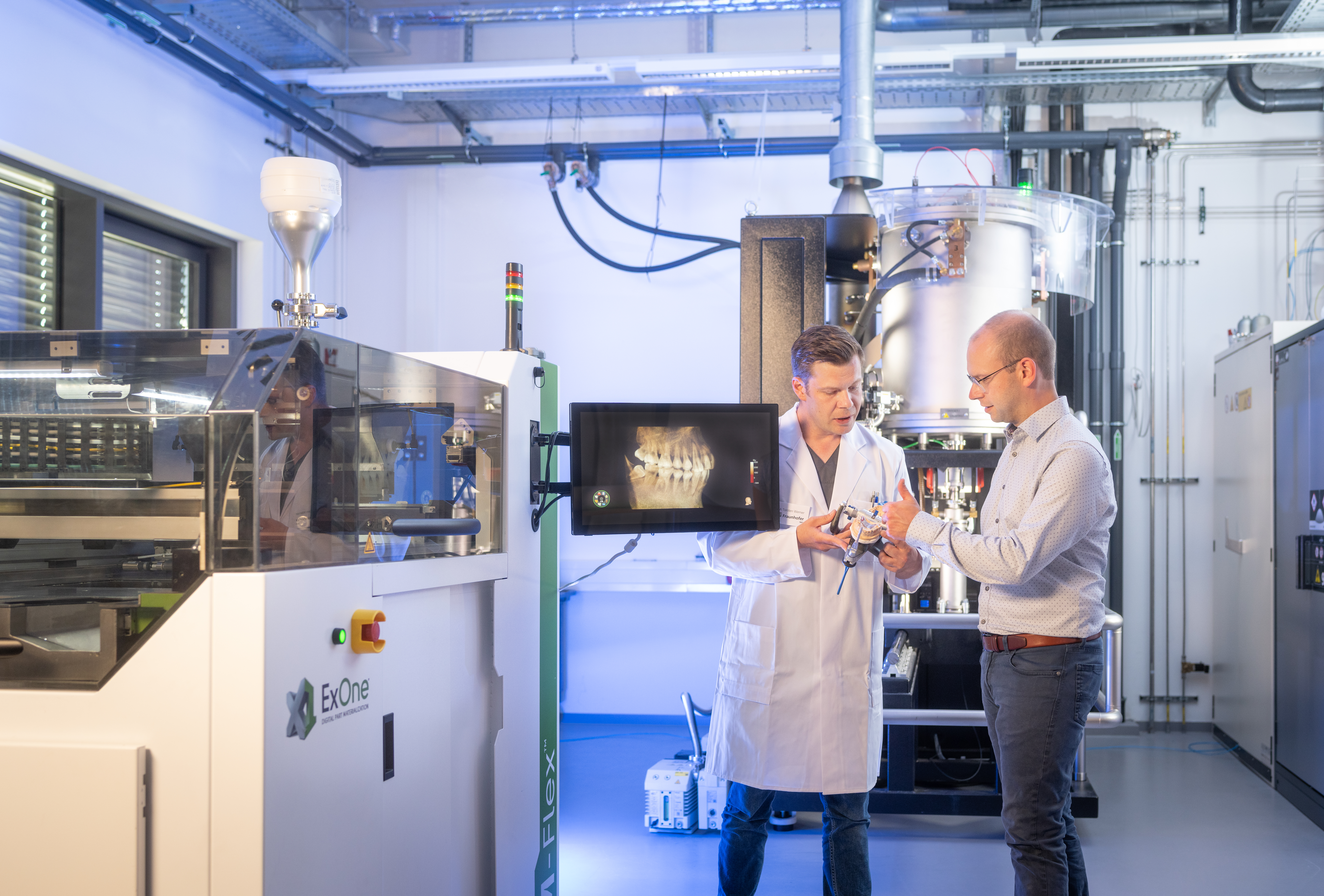 Wissenschaftler 3D Druck Verfahren Medizintechnik.jpg